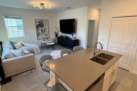 Townhouse in Kissimmee, Florida 3 bedrooms, 163.04 sq.m. № 1797953 - photo 20