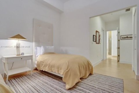 Condominio en venta en Sunny Isles Beach, Florida, 2 dormitorios, 153.2 m2 № 2027688 - foto 23