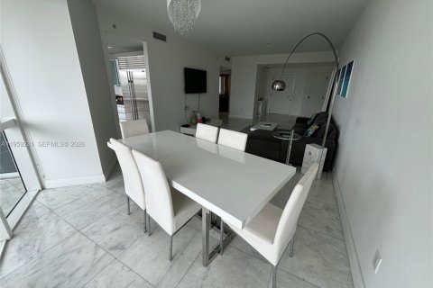 Condominio en venta en Sunny Isles Beach, Florida, 2 dormitorios, 153.2 m2 № 2027688 - foto 3