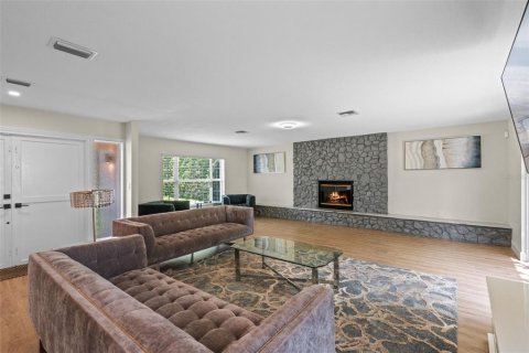 House in Orlando, Florida 4 bedrooms, 235.04 sq.m. № 1659654 - photo 7