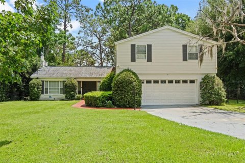House in Orlando, Florida 4 bedrooms, 235.04 sq.m. № 1659654 - photo 2