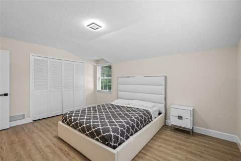 House in Orlando, Florida 4 bedrooms, 235.04 sq.m. № 1659654 - photo 28