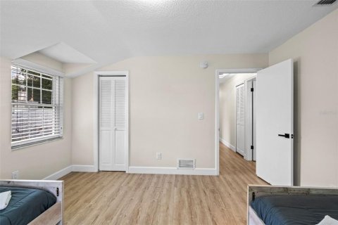 House in Orlando, Florida 4 bedrooms, 235.04 sq.m. № 1659654 - photo 30