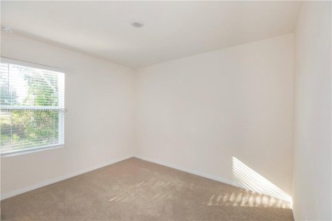 Villa ou maison à louer à Lehigh Acres, Floride: 4 chambres, 169.83 m2 № 1946350 - photo 18