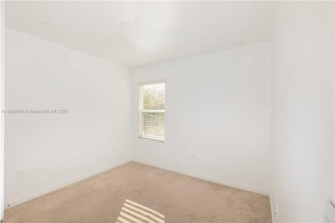 Villa ou maison à louer à Lehigh Acres, Floride: 4 chambres, 169.83 m2 № 1946350 - photo 17