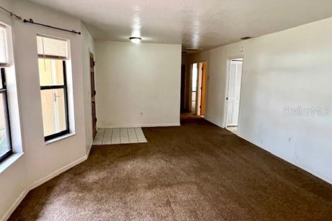 Casa en alquiler en Dunnellon, Florida, 2 dormitorios, 131.18 m2 № 1870915 - foto 4