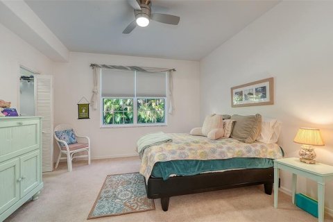 Condo in Sarasota, Florida, 2 bedrooms  № 2143390 - photo 22