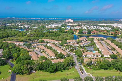 Condo in Sarasota, Florida, 2 bedrooms  № 2143390 - photo 4