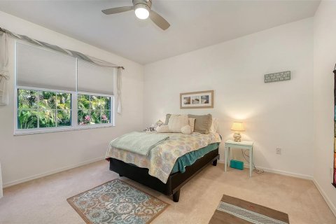Condo in Sarasota, Florida, 2 bedrooms  № 2143390 - photo 21