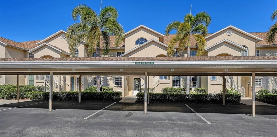 Condo in Sarasota, Florida, 2 bedrooms  № 2143390