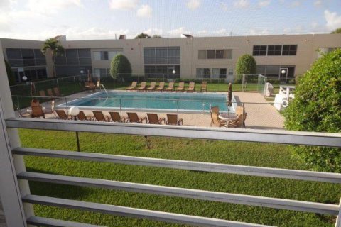 Copropriété à louer à Lake Worth, Floride: 2 chambres, 94.48 m2 № 2146238 - photo 4
