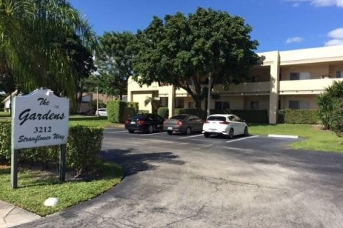 Copropriété à louer à Lake Worth, Floride: 2 chambres, 94.48 m2 № 2146238 - photo 2