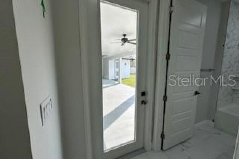 House in Lake Wales, Florida 4 bedrooms, 305.83 sq.m. № 1894119 - photo 8