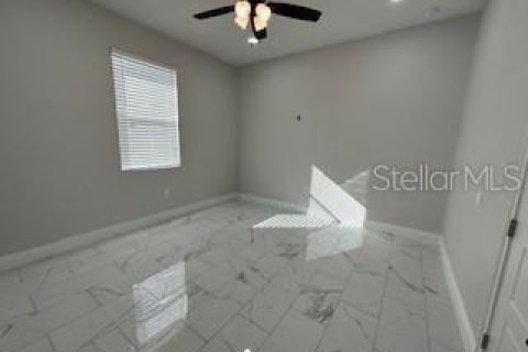 House in Lake Wales, Florida 4 bedrooms, 305.83 sq.m. № 1894119 - photo 13