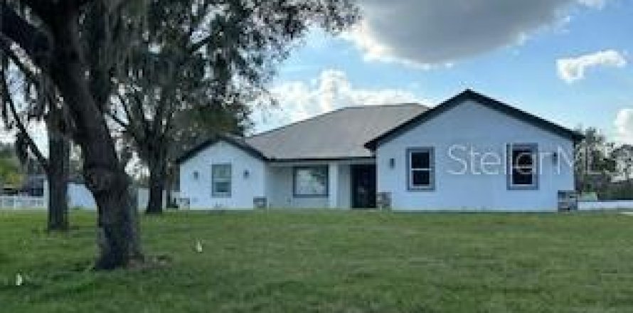 House in Lake Wales, Florida 4 bedrooms, 305.83 sq.m. № 1894119