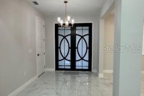 House in Lake Wales, Florida 4 bedrooms, 305.83 sq.m. № 1894119 - photo 4