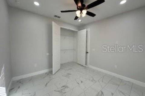 House in Lake Wales, Florida 4 bedrooms, 305.83 sq.m. № 1894119 - photo 12