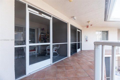 Copropriété à vendre à Tamarac, Floride: 2 chambres, 123.1 m2 № 1994312 - photo 19