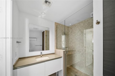 Купить кондоминиум в Майами, Флорида 2 спальни, 117.52м2, № 2028149 - фото 13