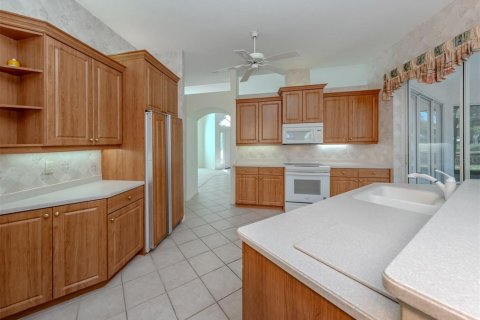 Villa ou maison à vendre à Nokomis, Floride: 3 chambres, 232.72 m2 № 2097342 - photo 13