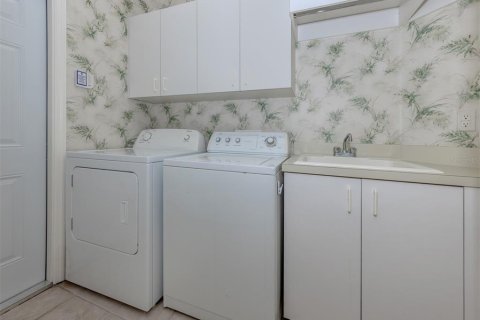 Villa ou maison à vendre à Nokomis, Floride: 3 chambres, 232.72 m2 № 2097342 - photo 27