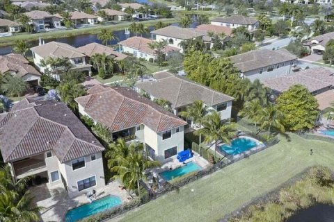 House in Delray Beach, Florida 6 bedrooms, 402.36 sq.m. № 1207482 - photo 1