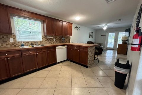 House in Hudson, Florida 2 bedrooms, 83.61 sq.m. № 1906097 - photo 5