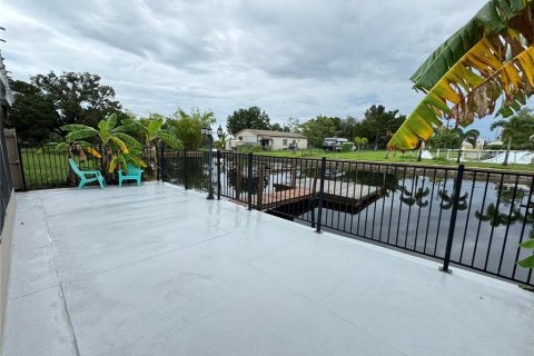 House in Hudson, Florida 2 bedrooms, 83.61 sq.m. № 1906097 - photo 21