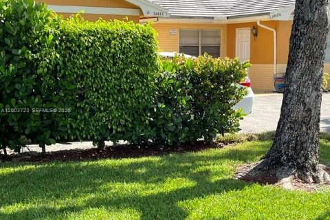 House in Coral Springs, Florida 3 bedrooms, 298.96 sq.m. № 2069191 - photo 6