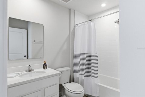 Adosado en alquiler en Bradenton, Florida, 3 dormitorios, 132.94 m2 № 2144247 - foto 17