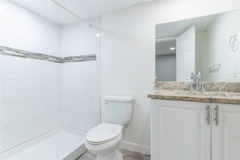 Propiedad comercial en venta en Tampa, Florida, 55.74 m2 № 2166376 - foto 10