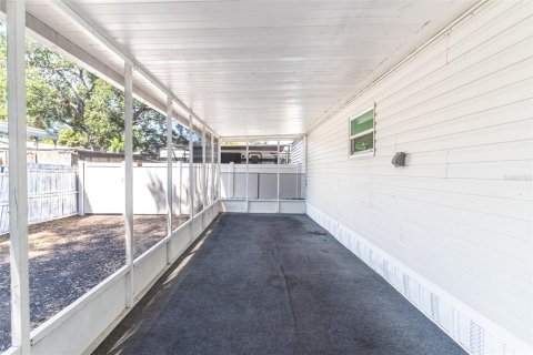 Propiedad comercial en venta en Tampa, Florida, 55.74 m2 № 2166376 - foto 11