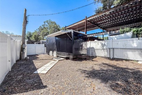 Propiedad comercial en venta en Tampa, Florida, 55.74 m2 № 2166376 - foto 20