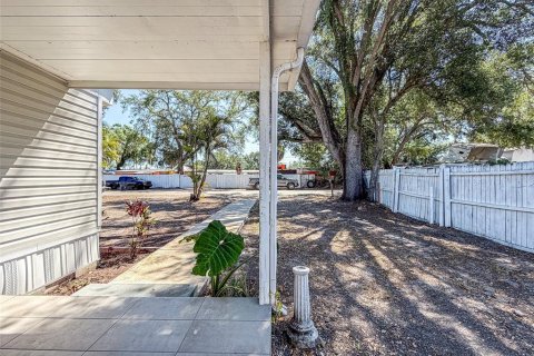 Propiedad comercial en venta en Tampa, Florida, 55.74 m2 № 2166376 - foto 24