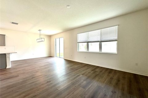Casa en alquiler en Clermont, Florida, 4 dormitorios, 221.57 m2 № 1784541 - foto 3