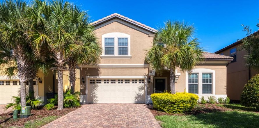 Casa en Kissimmee, Florida 8 dormitorios, 375.42 m2 № 1833126