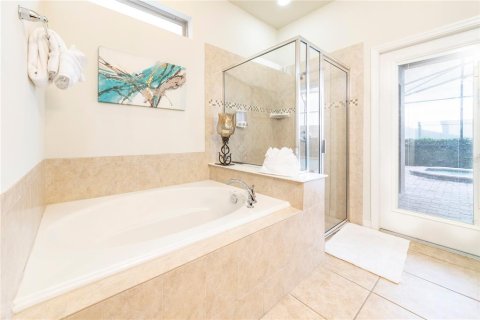 Купить виллу или дом в Киссимми, Флорида 9 комнат, 375.42м2, № 1833126 - фото 18