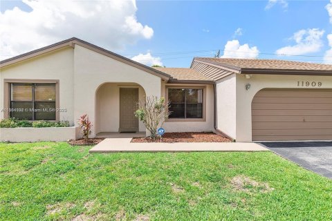 Casa en alquiler en Cooper City, Florida, 3 dormitorios, 141.68 m2 № 1891609 - foto 2