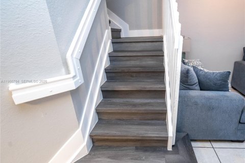 Touwnhouse à vendre à Homestead, Floride: 4 chambres, 147.9 m2 № 2042222 - photo 9