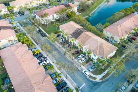 Touwnhouse à vendre à Homestead, Floride: 4 chambres, 147.9 m2 № 2042222 - photo 30