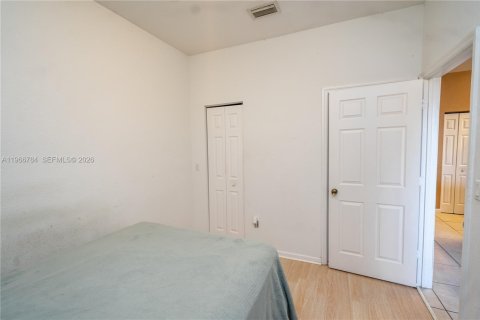 Touwnhouse à vendre à Homestead, Floride: 4 chambres, 147.9 m2 № 2042222 - photo 8