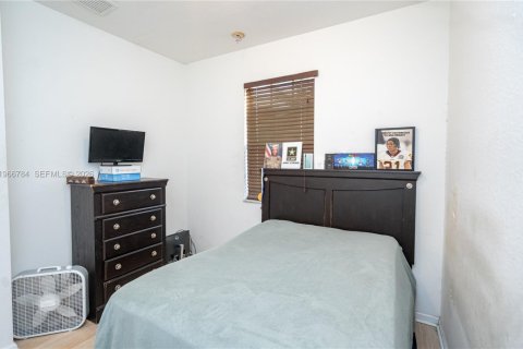 Touwnhouse à vendre à Homestead, Floride: 4 chambres, 147.9 m2 № 2042222 - photo 7