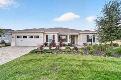 House in Ocala, Florida 2 bedrooms, 195.47 sq.m. № 2393465