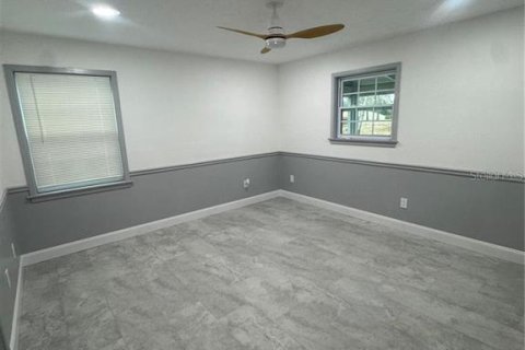 House in Ocklawaha, Florida 3 bedrooms, 167.22 sq.m. № 1642815 - photo 12