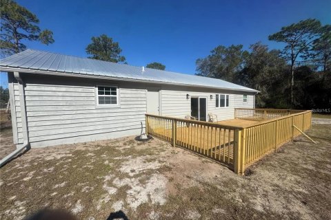 House in Ocklawaha, Florida 3 bedrooms, 167.22 sq.m. № 1642815 - photo 18