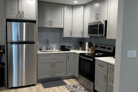 Apartamento en alquiler en Bradenton, Florida, 2 dormitorios, 83.61 m2 № 1796122 - foto 4