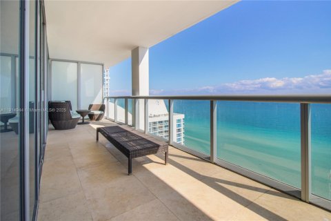 Condominio en venta en Miami Beach, Florida, 2 dormitorios, 100.71 m2 № 1970943 - foto 17