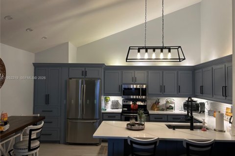 Купить виллу или дом в Уэст-Палм-Бич, Флорида 3 спальни, 123.75м2, № 2019897 - фото 17