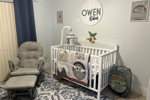 Купить виллу или дом в Уэст-Палм-Бич, Флорида 3 спальни, 123.75м2, № 2019897 - фото 12