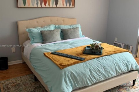 Купить виллу или дом в Уэст-Палм-Бич, Флорида 3 спальни, 123.75м2, № 2019897 - фото 5